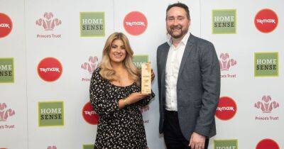 Lanarkshire baker wins prestigious award for running business during mental health battle - dailyrecord.co.uk