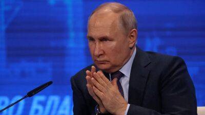 Vladimir Putin - ICC issues arrest warrant for Vladimir Putin over Ukraine war crimes - fox29.com - Russia - city Hague - Ukraine - city Moscow, Russia