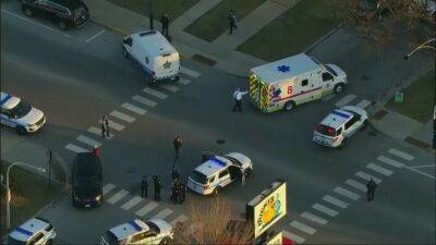 Chicago police officer shot on South Side, rushed to hospital: CFD - fox29.com - city Chicago