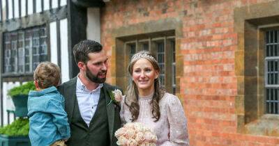 Terminally ill mum who was told cancer symptoms came from Covid jab marries love of her life - msn.com