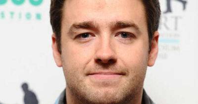 Bruce Willis - Jason Manford - Beverley Knight - Jason Manford supported as he gives ‘heartbreaking’ family health update - msn.com