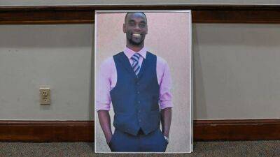 Justin Smith - 4 ex-cops charged in Tyre Nichols' death barred from police work - fox29.com - state Tennessee - Washington - city Nashville, state Tennessee - city Memphis, state Tennessee