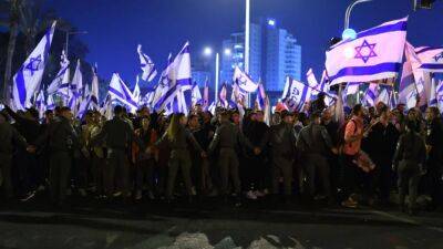 Benjamin Netanyahu - Israel protests: Opposition to Netanyahu plan mounts as unions launch strike - fox29.com - Israel - city Tel Aviv, Israel