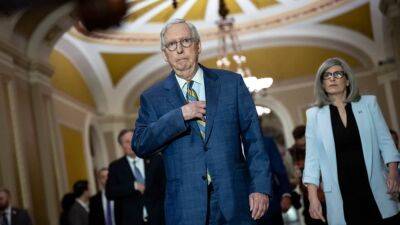 Mitch Macconnell - Drew Angerer - John Fetterman - Volodymyr Zelenskyy - Senate GOP leader Mitch McConnell hospitalized after fall at DC hotel - fox29.com - area District Of Columbia - state Kentucky - city Washington - Washington, area District Of Columbia - Ukraine
