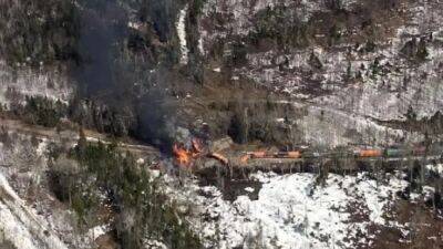 Train carrying hazardous materials derails in rural Maine, residents warned to 'stay clear' - fox29.com - county Lake - state Maine - state North Dakota
