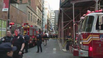 Lower Manhattan parking garage collapse leaves 1 dead, 5 injured - fox29.com - New York