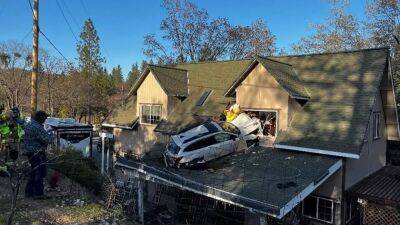 So many questions: How did car land on 2-story roof in Northern California? - fox29.com - state California - city Sacramento - county Placer