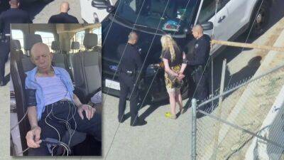 San Fernando Valley pursuit: Woman steals van with elderly cancer patient inside - fox29.com - Los Angeles - county Valley - city San Fernando, county Valley