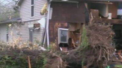 Storm Prediction Center - Strong tornado in Missouri kills, injures multiple people, troopers say - fox29.com - state Illinois - state Missouri - state Arkansas - county Hill
