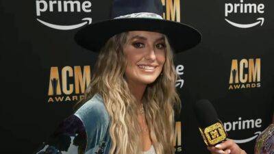 Rachel Smith - Acm Awards - Lainey Wilson Gives an Update on Her Dad's Health After ACM Awards Wins (Exclusive) - etonline.com