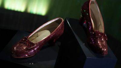 Judy Garland - Man indicted for stealing 'Wizard of Oz' ruby slippers from Minnesota museum - fox29.com - Usa - state Minnesota - state North Dakota - county Garland