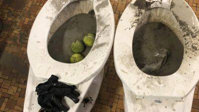 School district presses charges after students cemented toilets in 'senior prank' - fox29.com - Los Angeles - state North Carolina - county Williams - Burlington