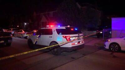 Police: Man found gunned down in Wissinoming alley - fox29.com - city Philadelphia