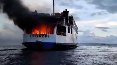 Dramatic video shows ferry on fire at sea; 120 people rescued - fox29.com - Philippines - Eu