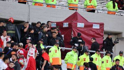 Spectator dies from fall during Argentinian soccer match - fox29.com - Argentina - city Buenos Aires, Argentina