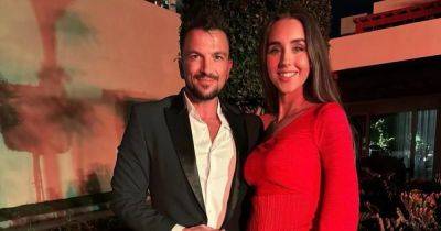 Katie Price - Peter Andre - Emily Macdonagh - Emily Andre - Emily Andre shows off growing baby bump in bikini on family holiday with Peter - ok.co.uk - Uae