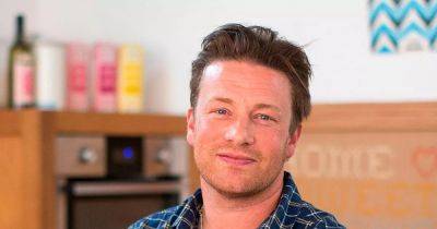 Jamie Oliver - Jamie Oliver's one-pan fish recipe that blasts belly fat and requires just a handful of ingredients - dailyrecord.co.uk - Scotland