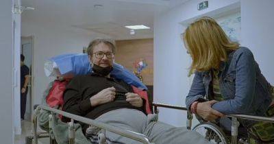 Kate Garraway - Finding Derek - Kate Garraway and kids spent heartbreaking last Christmas at Derek Draper's hospital bed - ok.co.uk - Britain