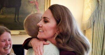 Windsor Castle - Kate Middleton - William Middleton - Williams - Kate Middleton's rare appearance as she hugs teen with cancer after day at Windsor ceremony - dailyrecord.co.uk