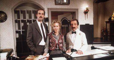 James Bond - John Cleese - Inside the lives of Fawlty Towers cast 45 years after final BBC episode - dailyrecord.co.uk - Usa - Britain