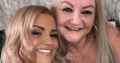 Kerry Katona - Kerry Katona pleads for fans to ‘pray for her mum’ as she’s rushed to hospital - ok.co.uk