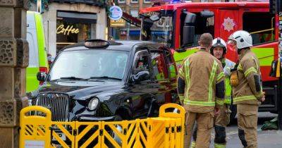 Three rushed to hospital after black cab smashes into pedestrians outside Glasgow Central - dailyrecord.co.uk - Scotland