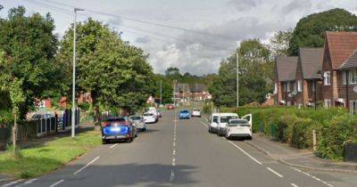 Man rushed to hospital with 'serious injuries' after stabbing in Wythenshawe - manchestereveningnews.co.uk - city Manchester