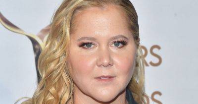 Amy Schumer - Amy Schumer reveals serious health condition after sparking concern over 'swollen' face - ok.co.uk