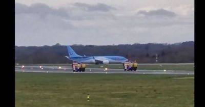 Holiday flight diverts to Manchester Airport for emergency landing after problem over the Atlantic - manchestereveningnews.co.uk - Spain - Britain - county Bay - city Manchester - city Newcastle - Cape Verde