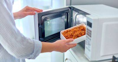 Doctor reveals 'important' reason to never microwave food in plastic containers - dailyrecord.co.uk - Washington