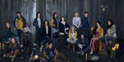 'Yellowjackets' Season 3 - 12 Stars Likely to Return, 1 Cast Member May Not! - justjared.com
