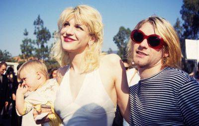 Kurt Cobain - Courtney Love - Nirvana - Courtney Love shares legendary story of Kurt Cobain, the hospital robe, L7, Nick Cave and a bloody tampon from Reading 1992 - nme.com - France