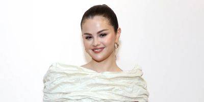 Selena Gomez - Selena Gomez Rocks Rare Beauty's New Blush at Brand's 3rd Annual Mental Health Summit - justjared.com - Usa - city New York
