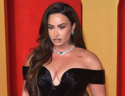 Anna Wintour - Demi Lovato Opens Up About Feeling 'Defeated' After Five Mental Health Treatment Terms - perezhilton.com - New York