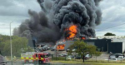 Headlines - Huge fire breaks out at Scots industrial estate as emergency services rush to control blaze - dailyrecord.co.uk - Scotland - city Houston