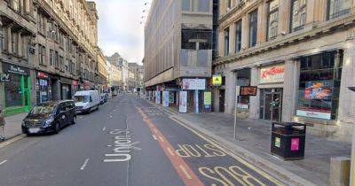 Man rushed to hospital after serious assault in Glasgow city centre - dailyrecord.co.uk - Scotland - city Glasgow