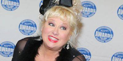 'Saturday Night Live' Alum Victoria Jackson Shares Sad Cancer News, Says She Has Inoperable Tumor - justjared.com - city Victoria