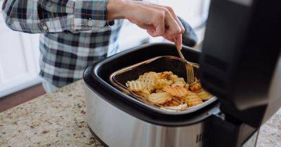 Doctor explains air fryer health fears and whether using them is a risk - ok.co.uk - France