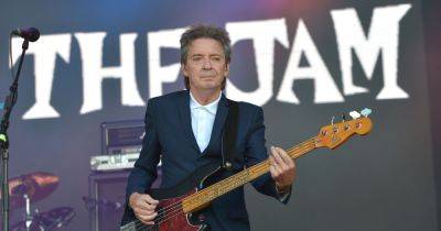 The Jam's Bruce Foxton rushed to hospital as he's forced to quit band due to health - dailyrecord.co.uk