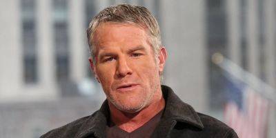 Michael J.Fox - NFL Hall of Famer Brett Favre Diagnosed with Parkinson's Disease - justjared.com - state Mississippi