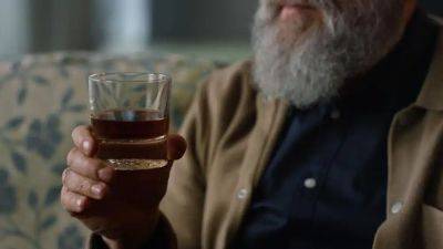 Alcohol Addiction in Older Adults: Unique Challenges and Treatment Approaches - curiousmindmagazine.com