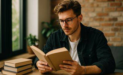 Jeff Bezos - The Entrepreneur’s Reading List That Transforms Ideas Into Empires - addicted2success.com