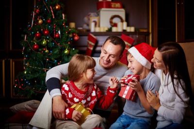 101 Christmas Quotes for Family: Heartwarming and Inspirational Sayings - positivityblog.com
