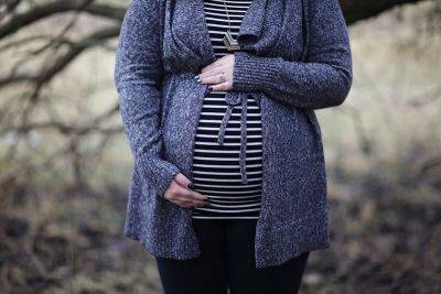 How to Deal with Suicidal Thoughts While Pregnant​ - talkspace.com