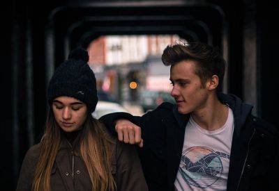 How To Cope With an Enmeshed Relationship - talkspace.com